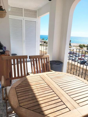 Romántico piso con vistas al Mar Mediterráneo